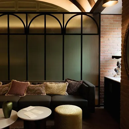 Wonder - The Luxury Boutique