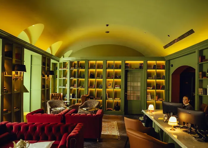 Wonder Hotel