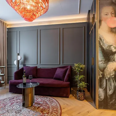Wonder 4*